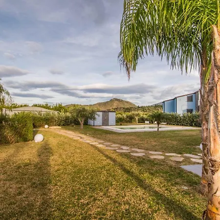 Azzurra Villa Lascari